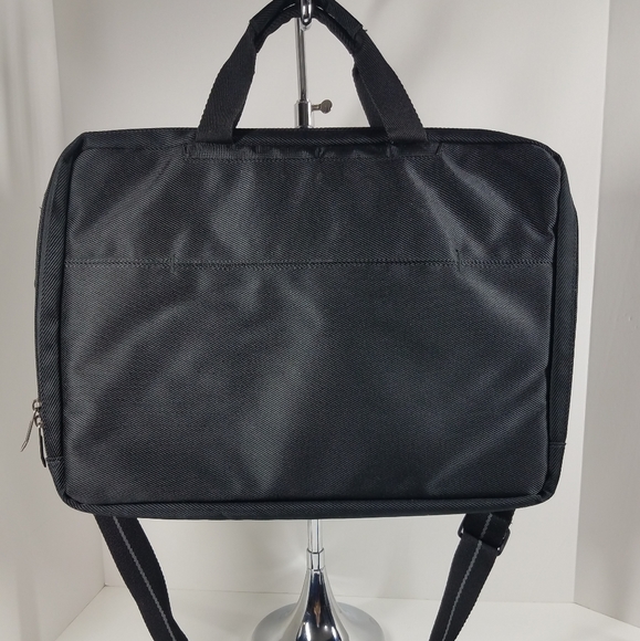 Solo Black Laptop Case Bag - Picture 6 of 13